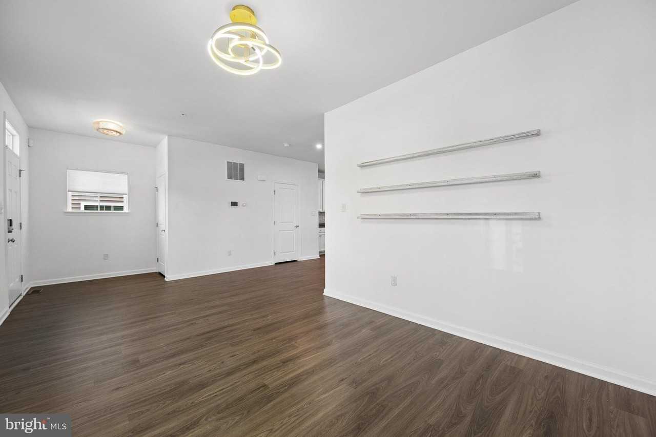 14208 Jaeger Rd - Photo 6 of 46