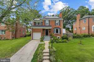 featured image of 1208 Jackson Ave