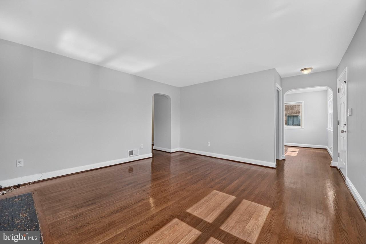 1807 Nova Ave - Photo 4 of 20