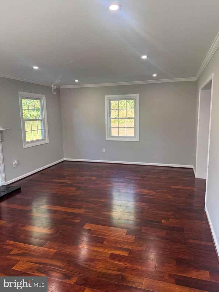 12406 Ryland Ct - Photo 3 of 37