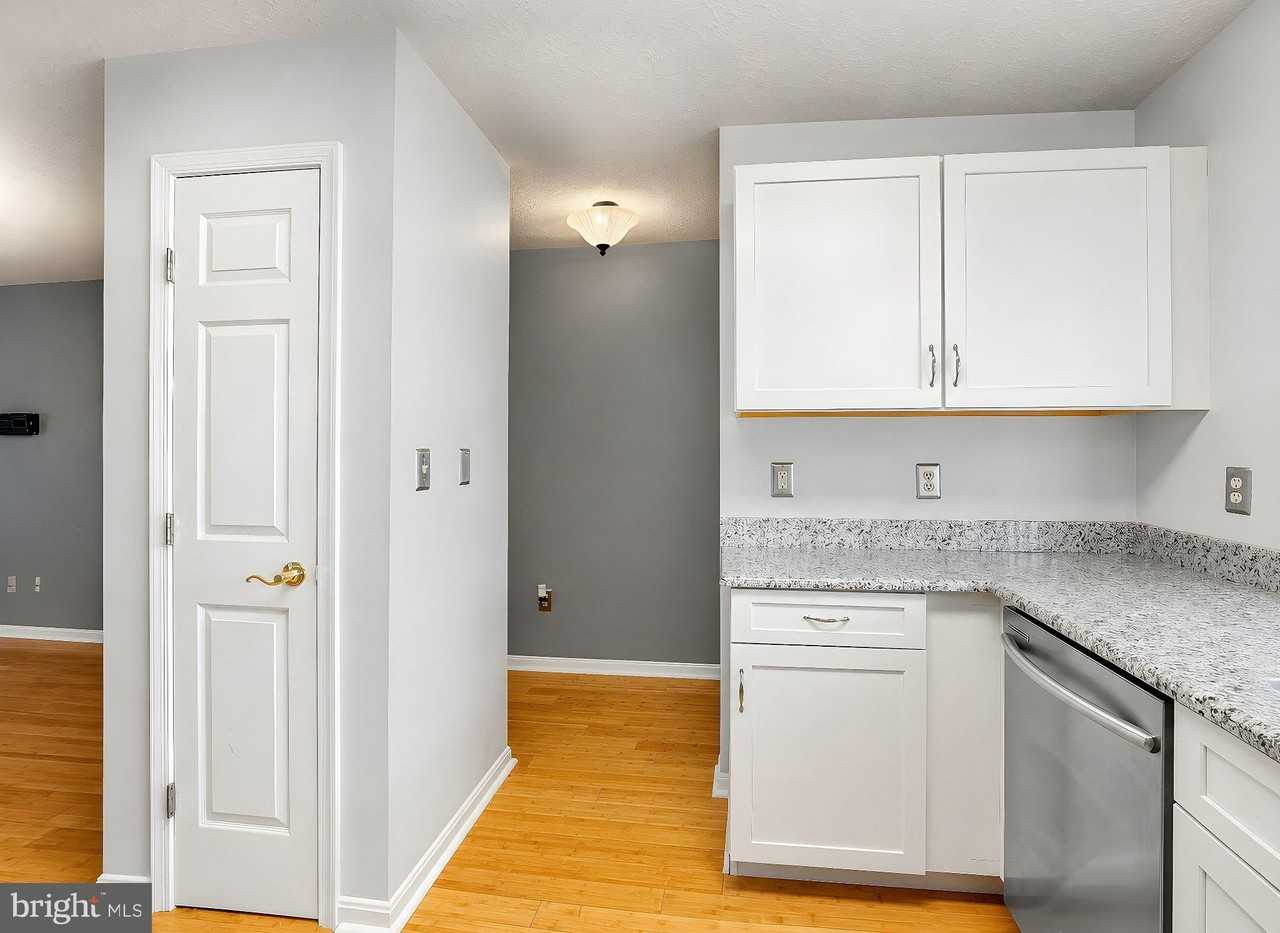 45525 Coosan Ct - Photo 3 of 45