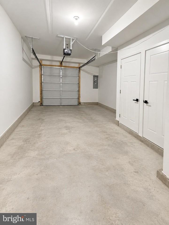 9 Sidney Ln - Photo 5 of 20