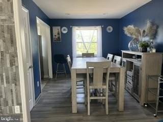 11104 Beach Mill Rd - Photo 3 of 39