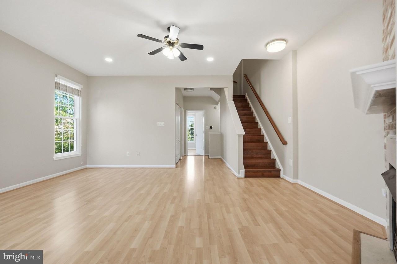 13135 Park Crescent Cir #1 - Photo 6 of 33