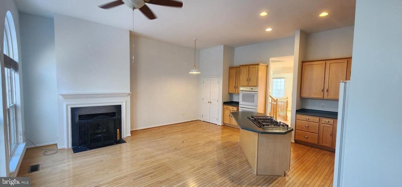 7707 Martin Allen Ct - Photo 7 of 14
