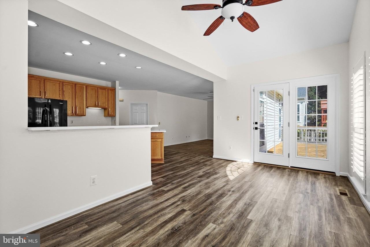 42055 Cherish Ct - Photo 7 of 46