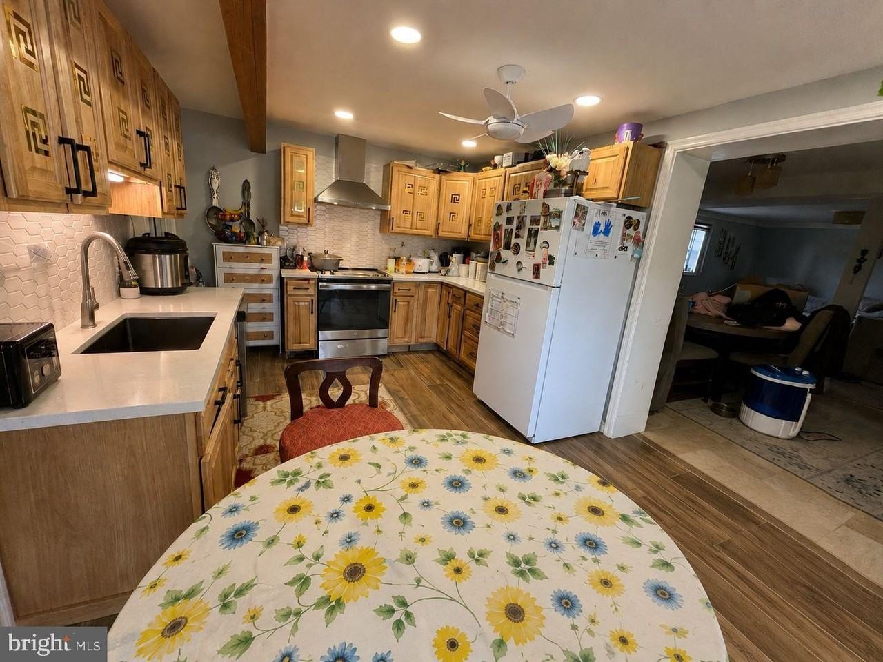 4305 Kentland Dr - Photo 4 of 33