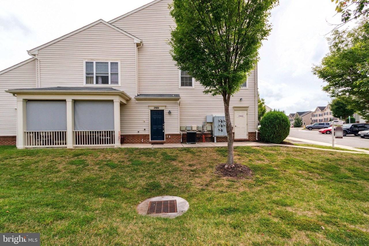 2801 Chinkapin Oak Ln #217 - Photo 2 of 25