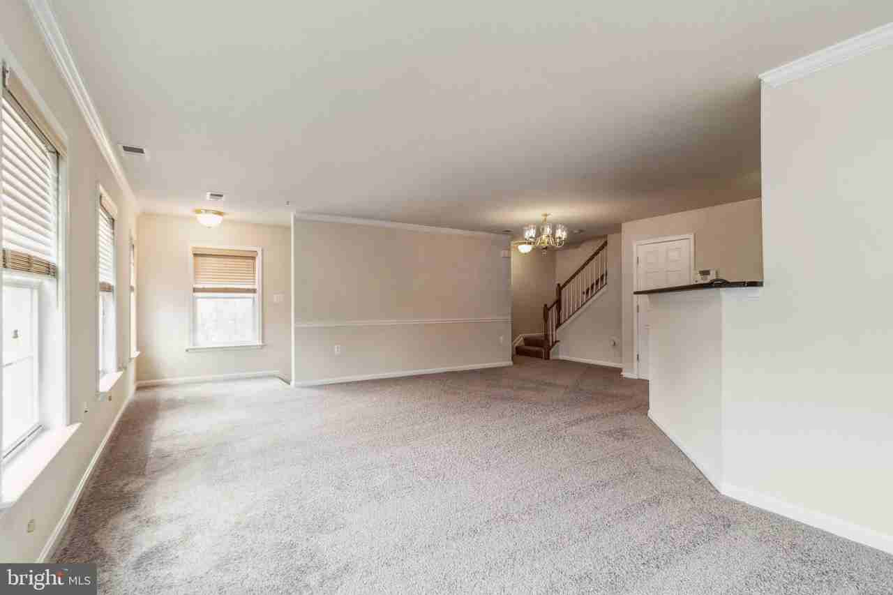 2801 Chinkapin Oak Ln #217 - Photo 5 of 25