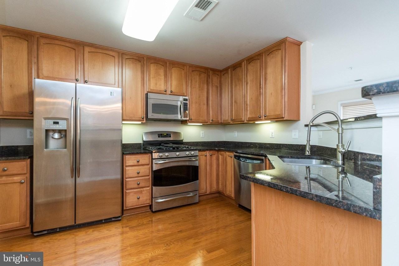 2801 Chinkapin Oak Ln #217 - Photo 6 of 25