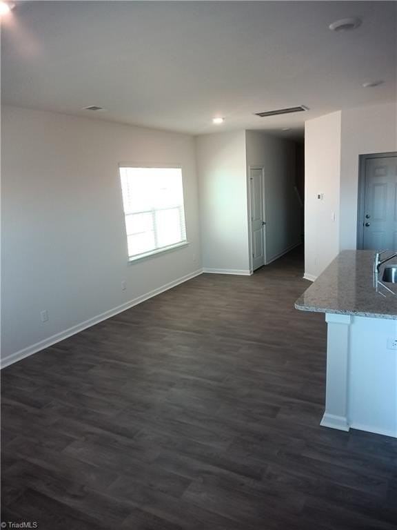 1355 Amberview Ln - Photo 3 of 17