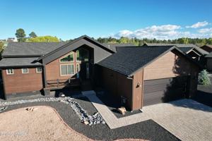 featured image of 1221 N Bison Golf Ct