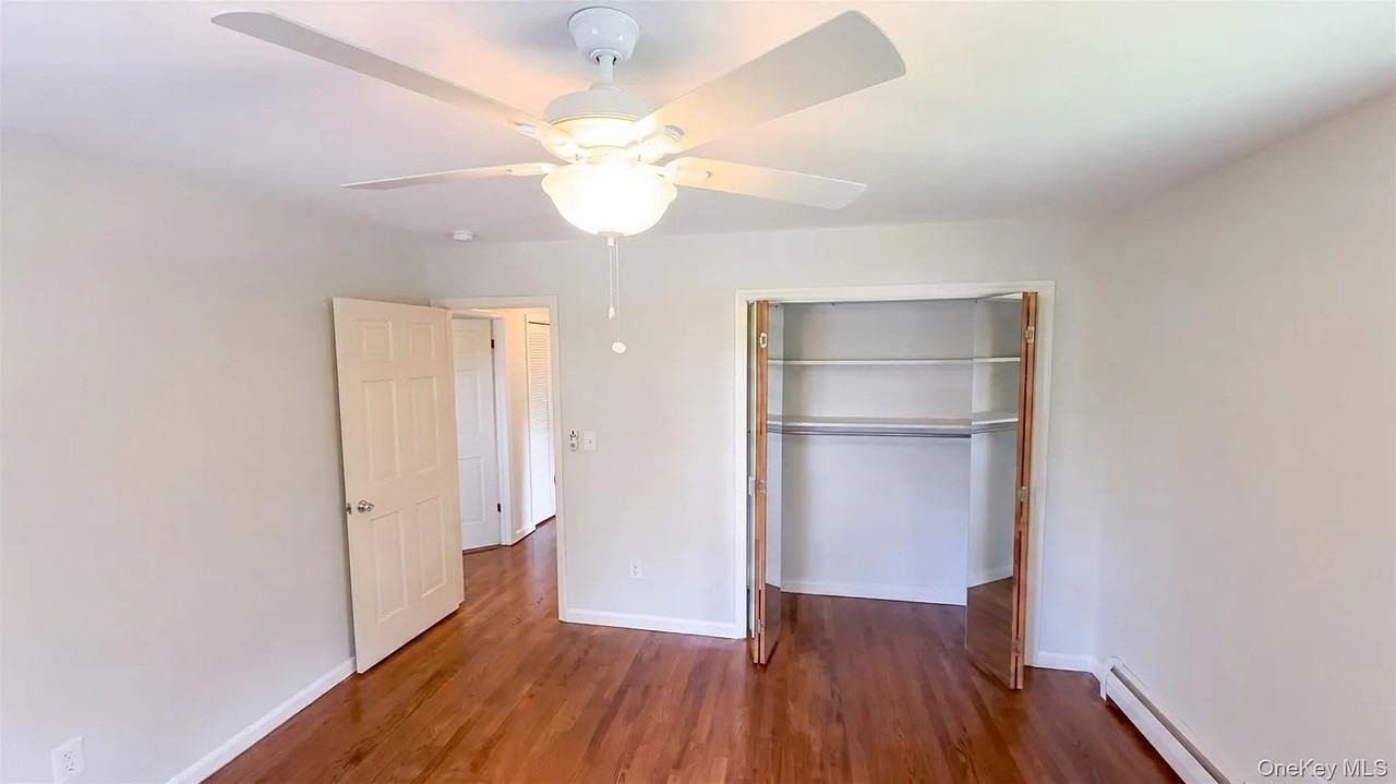 166 Elmira Street Southwest - Photo 3 of 7