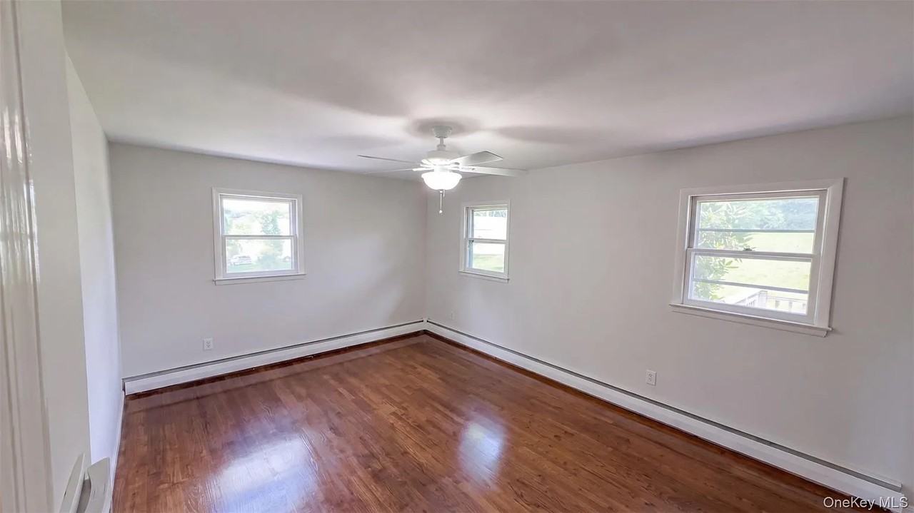 166 Elmira Street Southwest - Photo 7 of 7