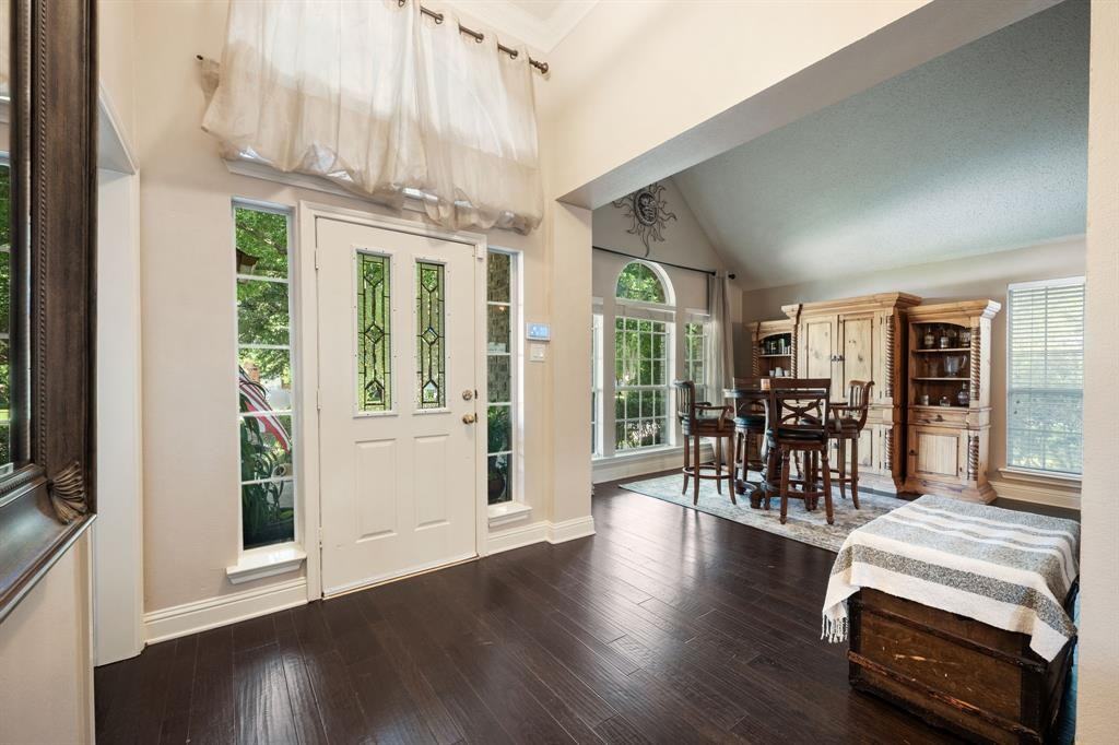 400 Watters Crossing Ct - Photo 6 of 34