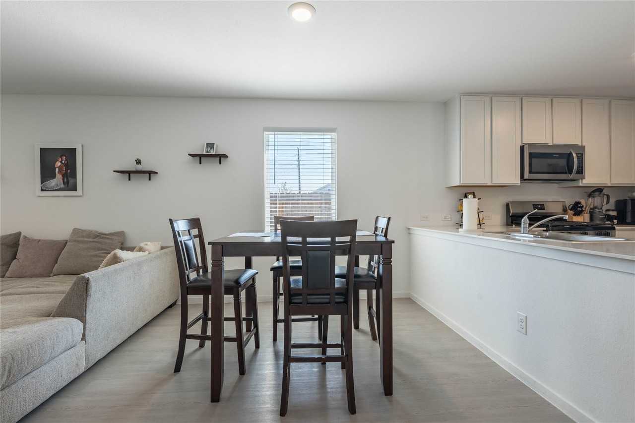 12903 Shells Ln - Photo 6 of 17