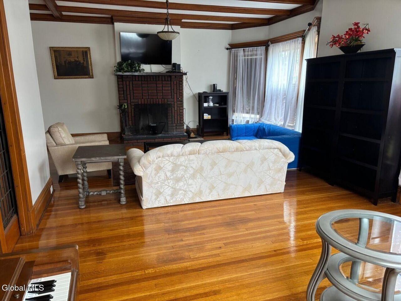 29 Kingsboro Ave - Photo 6 of 19