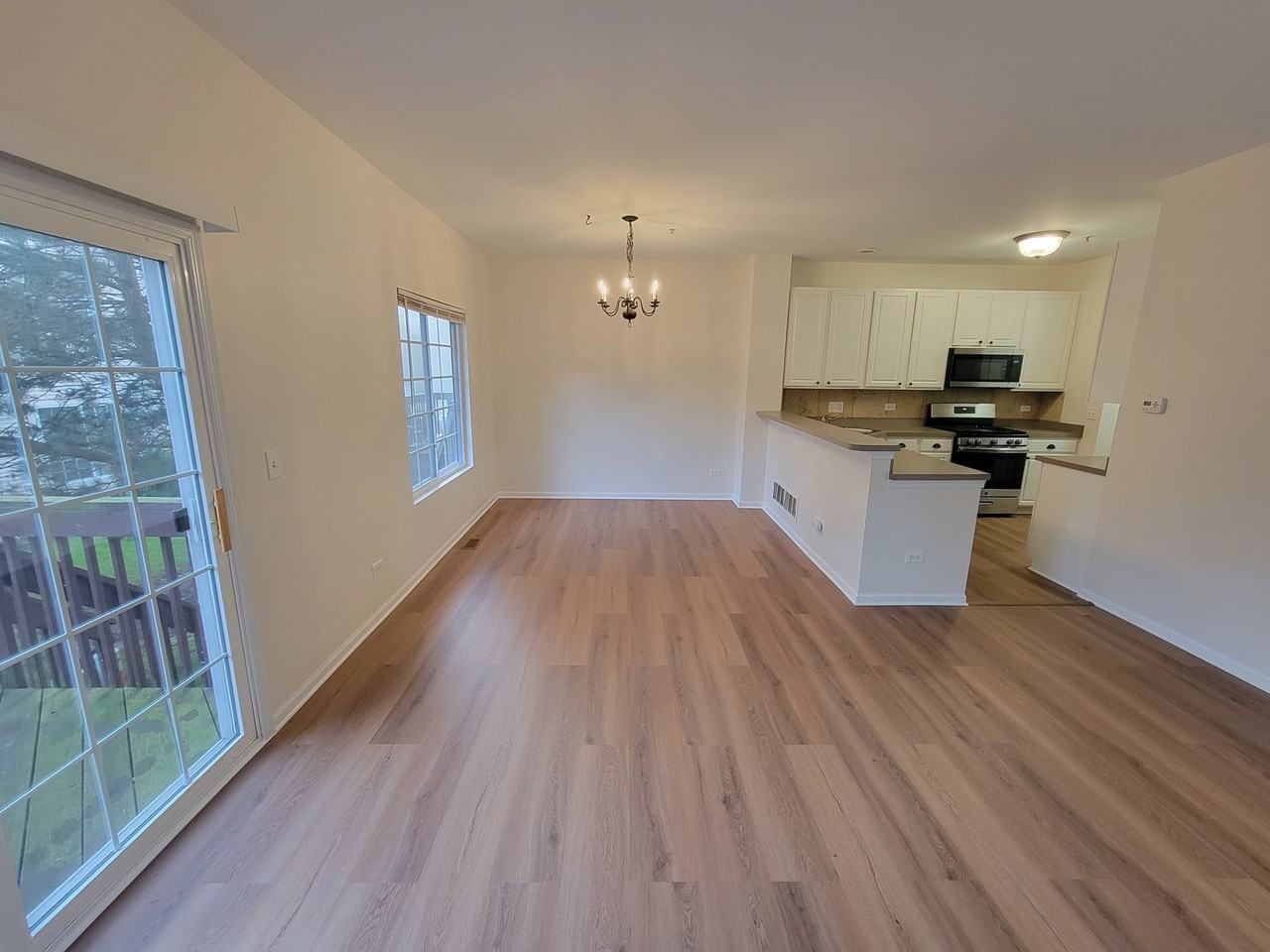 604 Fox Ridge Dr - Photo 3 of 31