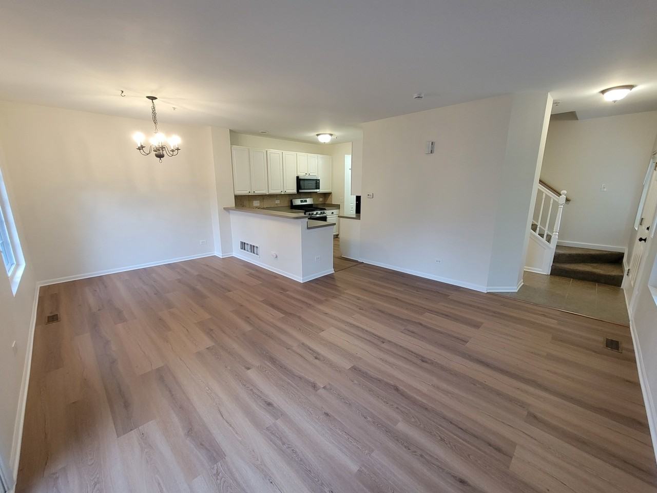 604 Fox Ridge Dr - Photo 4 of 31