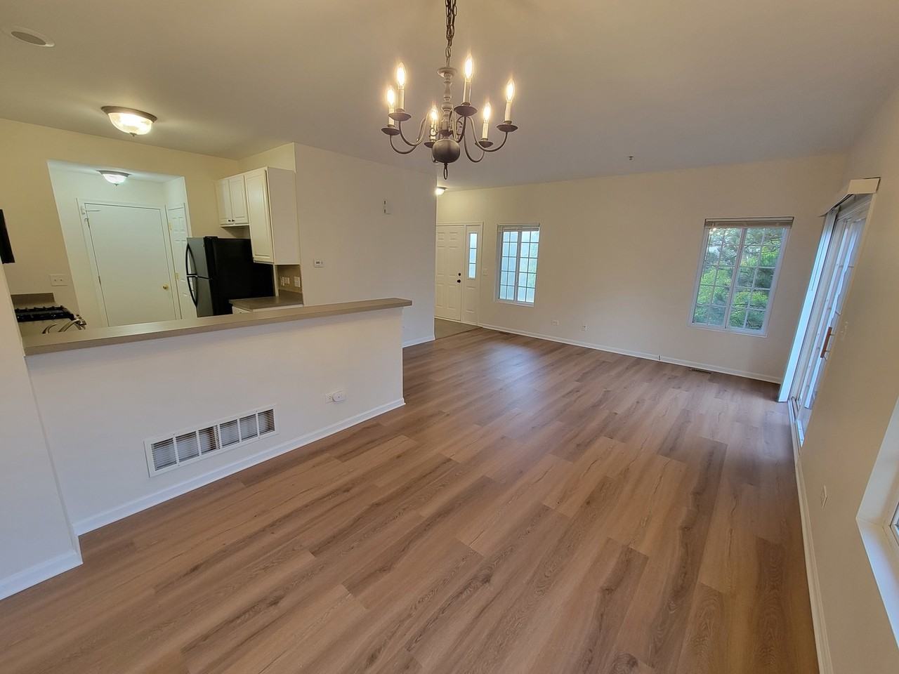604 Fox Ridge Dr - Photo 5 of 31