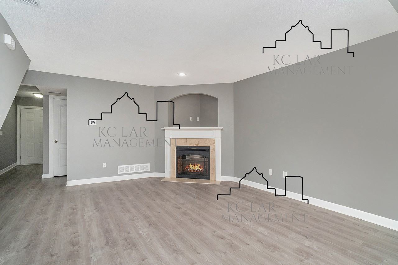 10518 E 45th Pl #10518 - Photo 3 of 19