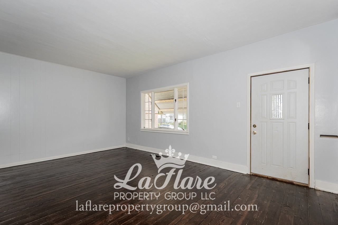 1133 Nevada St #1 - Photo 3 of 17