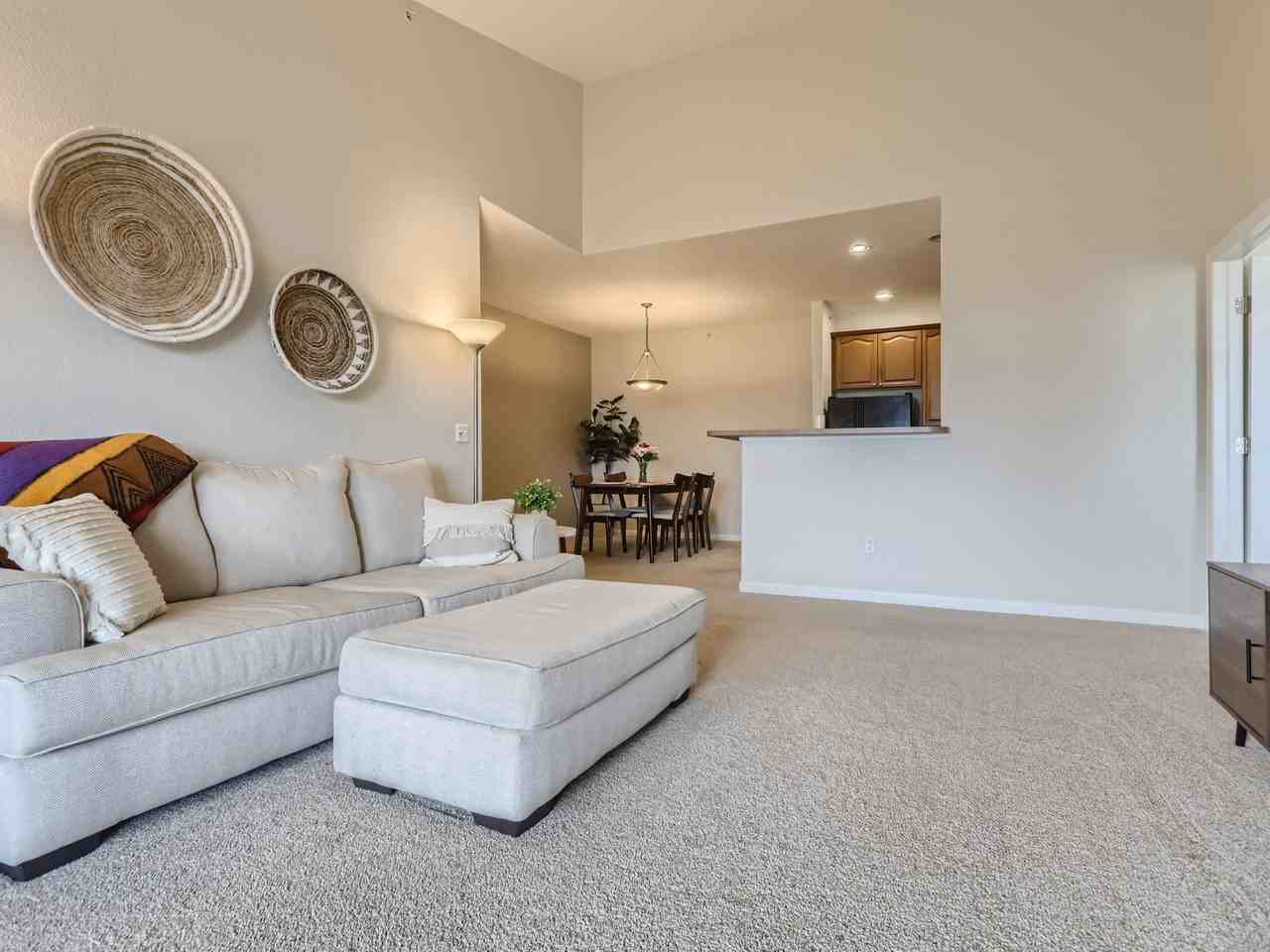 9538 W San Juan CirUnit 306 #1 - Photo 4 of 29