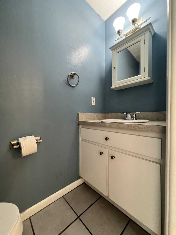 504 Ole Plantation Dr #1 - Photo 6 of 10