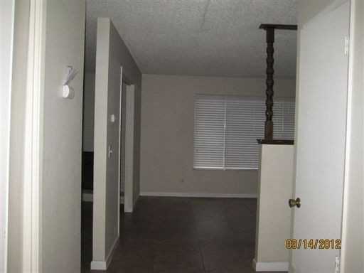 631 E Monte Vista Ave - Photo 2 of 10