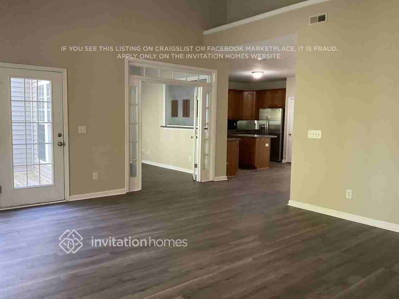 14535 Greenpoint Ln - Photo 6 of 21