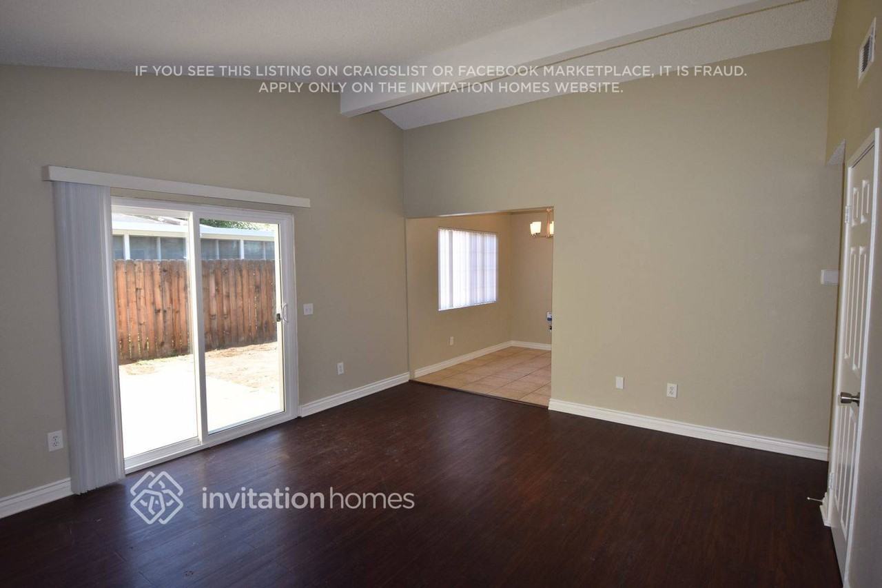 7340 Lydia Ave - Photo 5 of 13