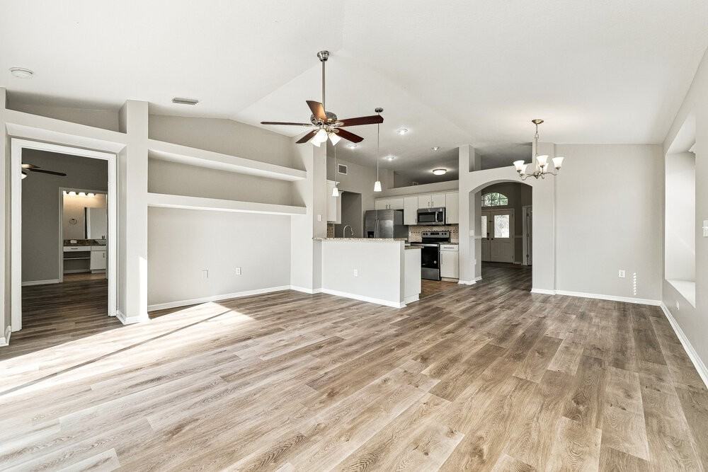 10809 Windbury Way - Photo 3 of 16