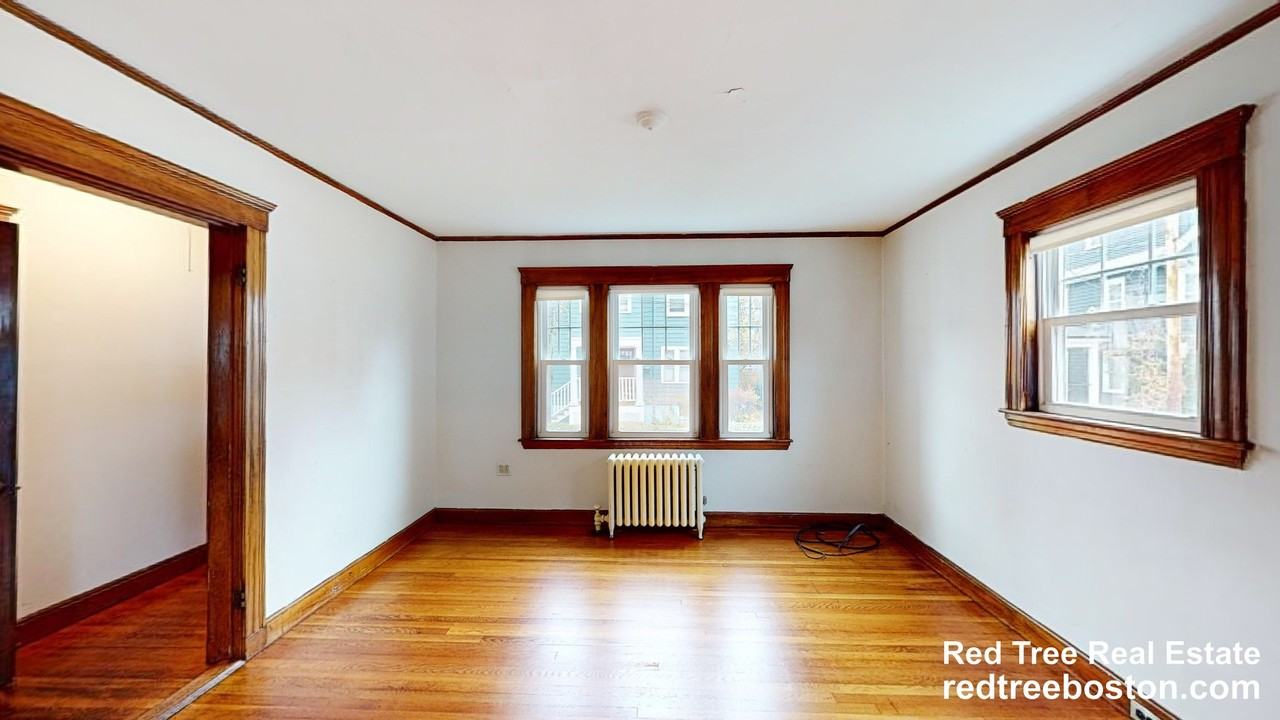 79 Henry St #1 - Photo 2 of 17