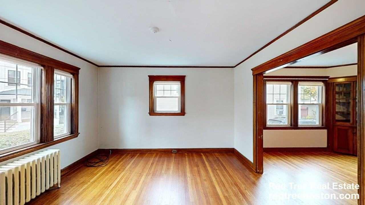79 Henry St #1 - Photo 3 of 17