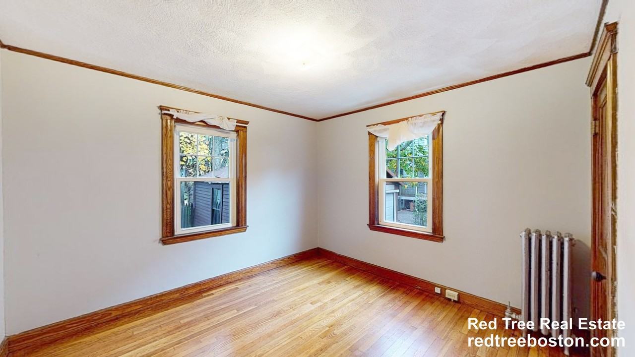 79 Henry St #1 - Photo 6 of 17