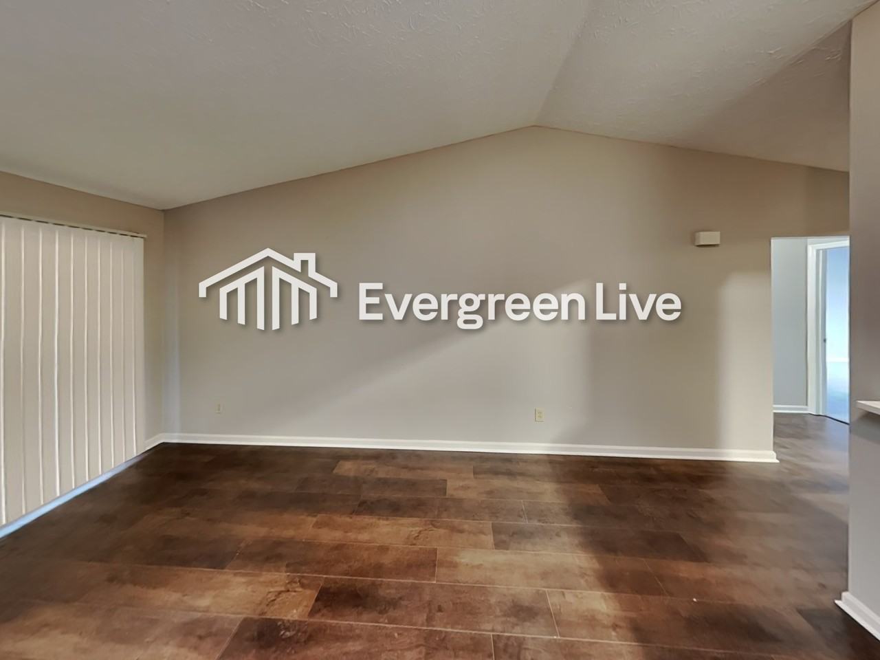 937 Fox Valley Ct - Photo 2 of 19