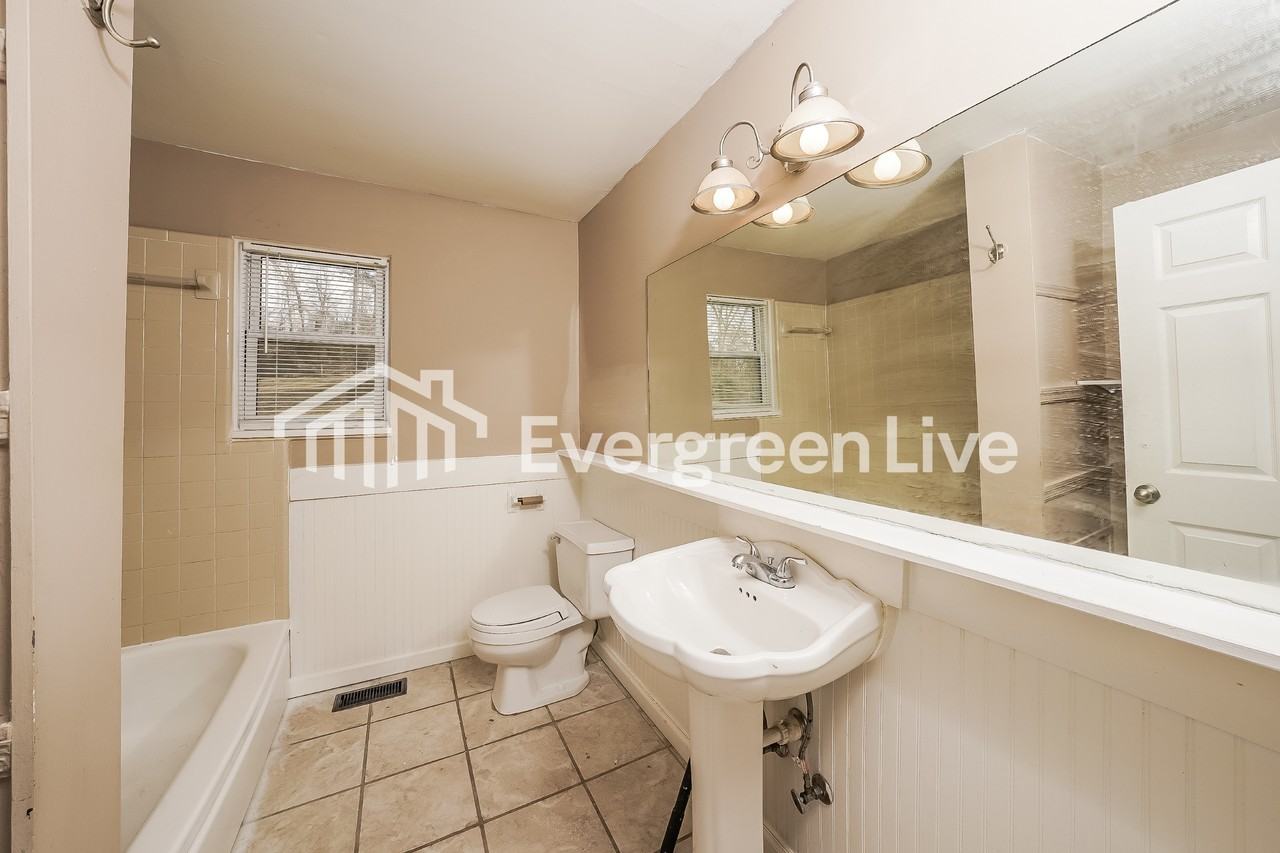 951 Pine Hill Rd - Photo 6 of 10