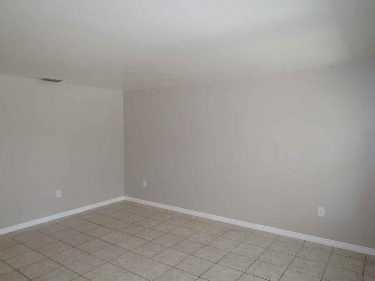 417Granada1 - Photo 5 of 14