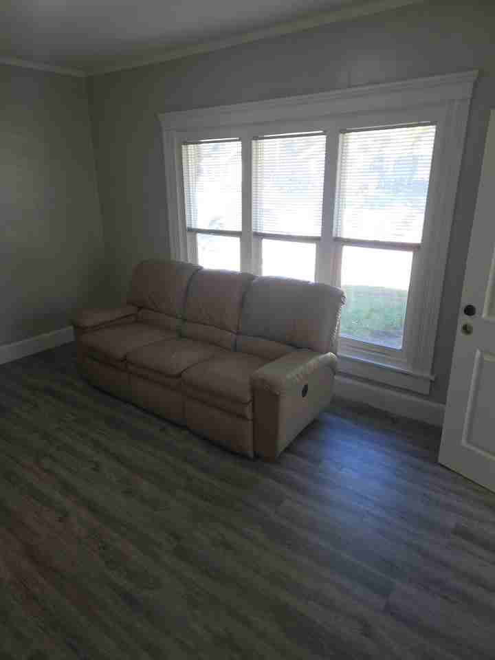 1106 Clinton Ave #1 - Photo 6 of 9