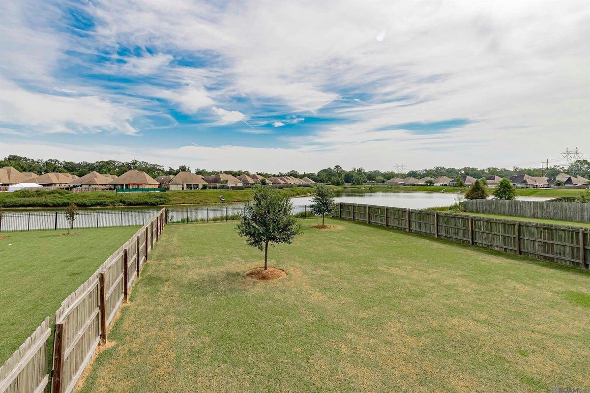 9317 Falling Oak Dr - Photo 6 of 24