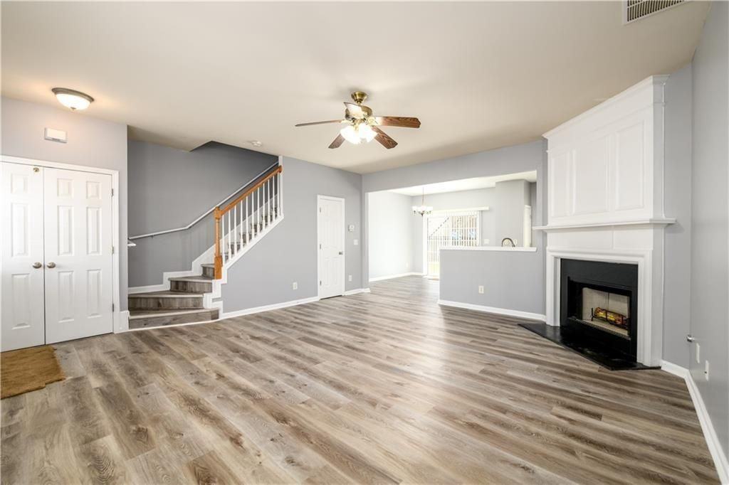 1044 Prestwyck Ct - Photo 6 of 32