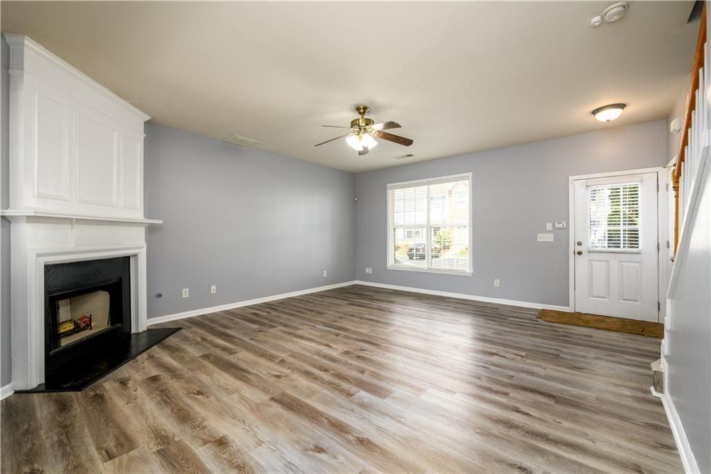 1044 Prestwyck Ct - Photo 7 of 32