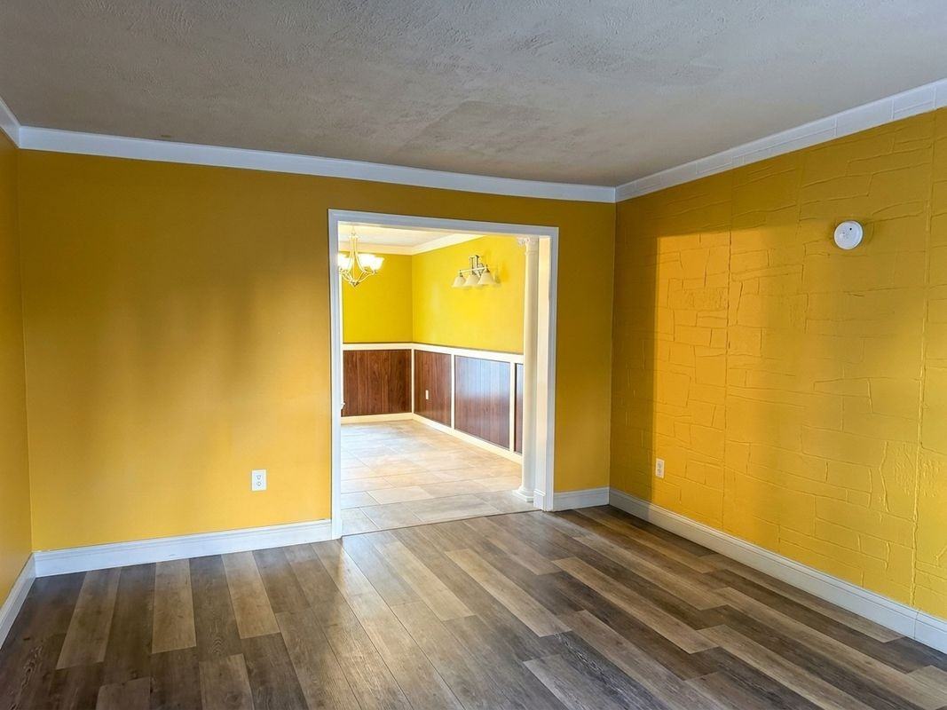 9824 Town Ln - Photo 3 of 17