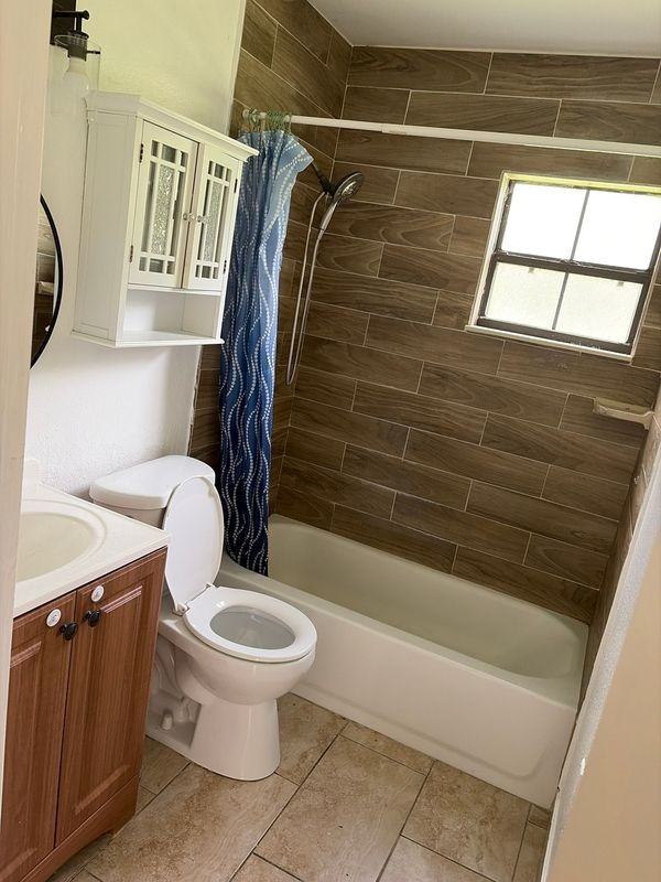 2804 Avenue J - Photo 3 of 7