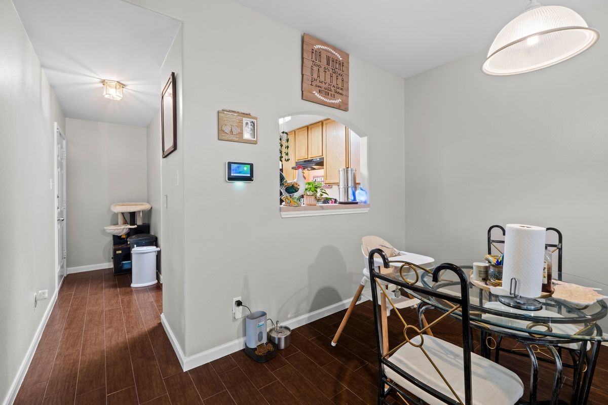 245 Marvin Cv - Photo 3 of 19