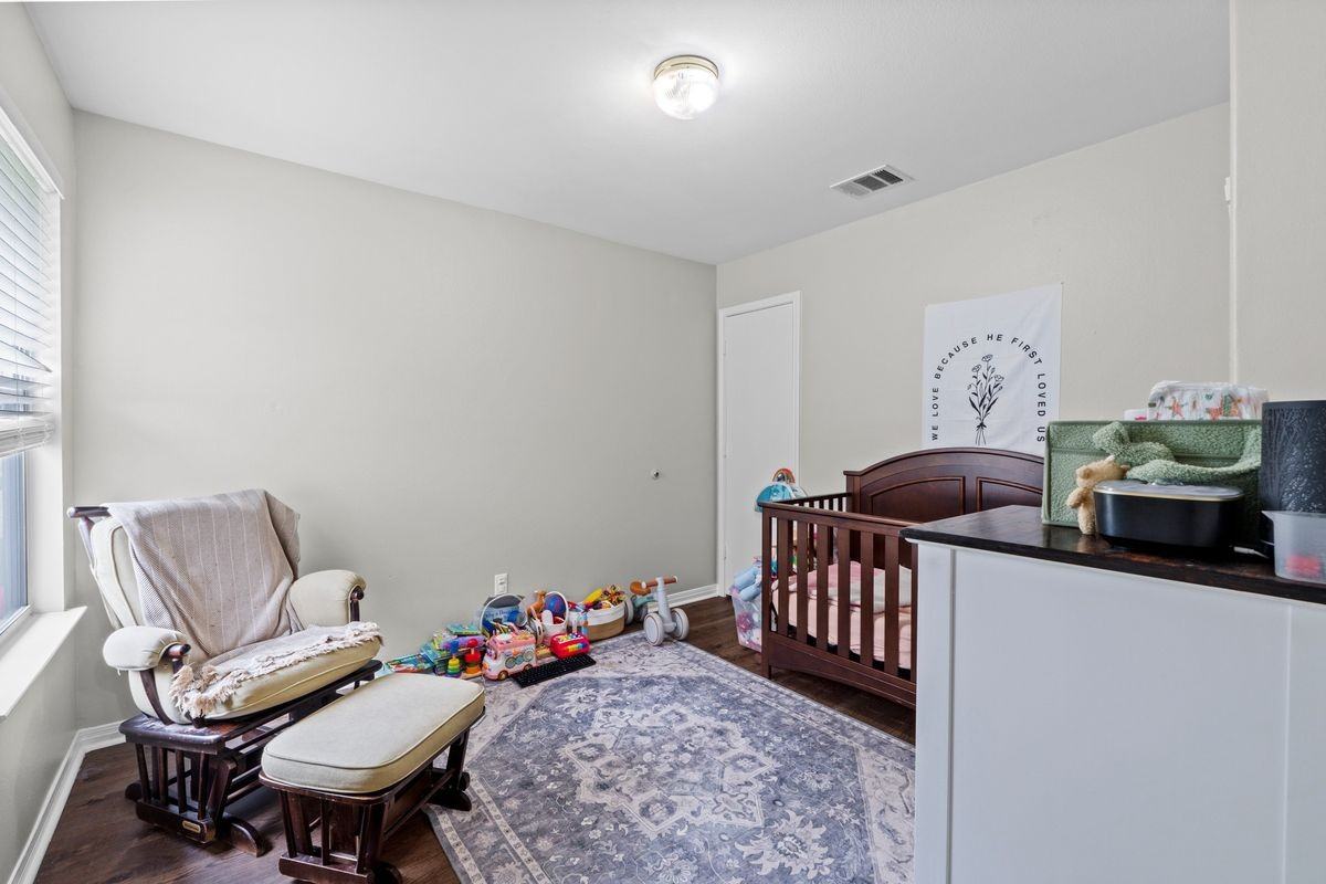 245 Marvin Cv - Photo 5 of 19