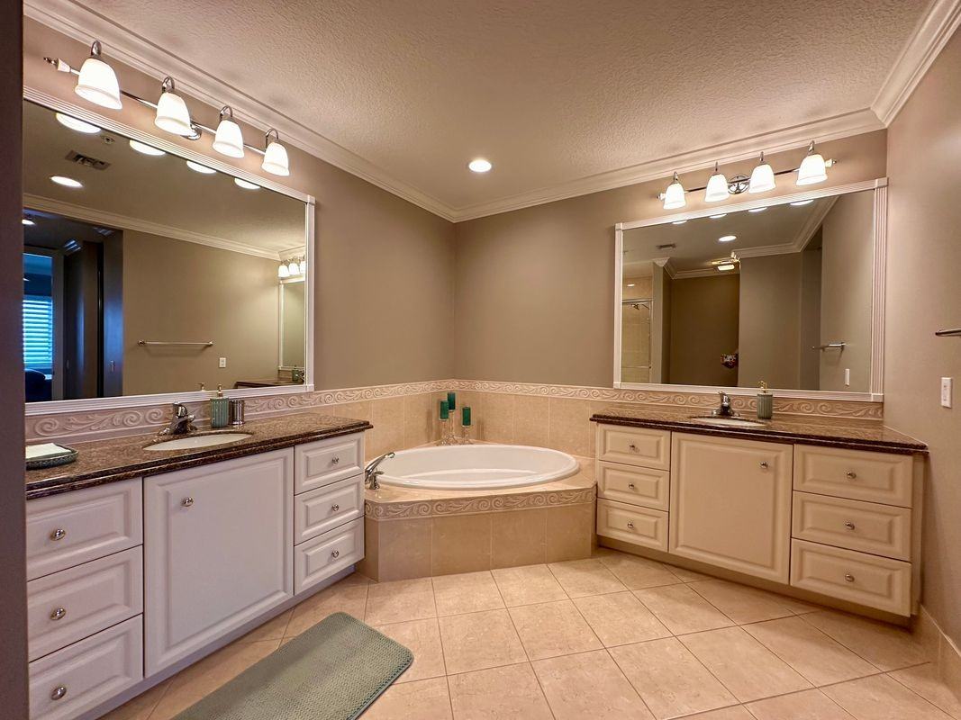 30 Harbour Isle Dr W - Photo 2 of 13