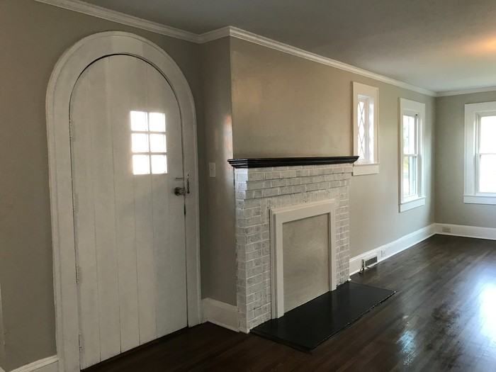 308 W Statesville Ave - Photo 3 of 16
