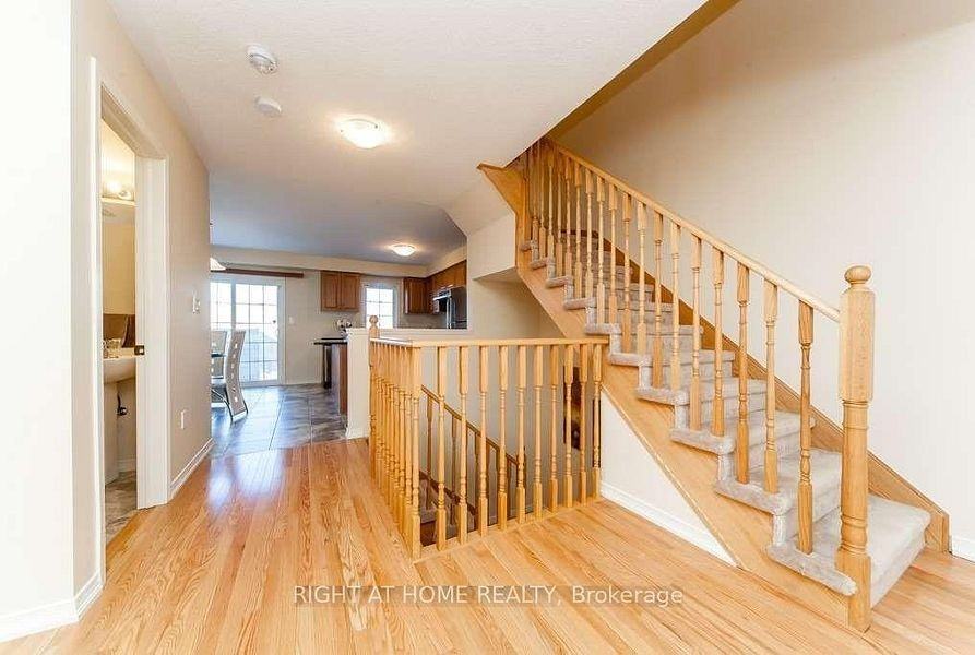 37 Comfort Way - Photo 7 of 15