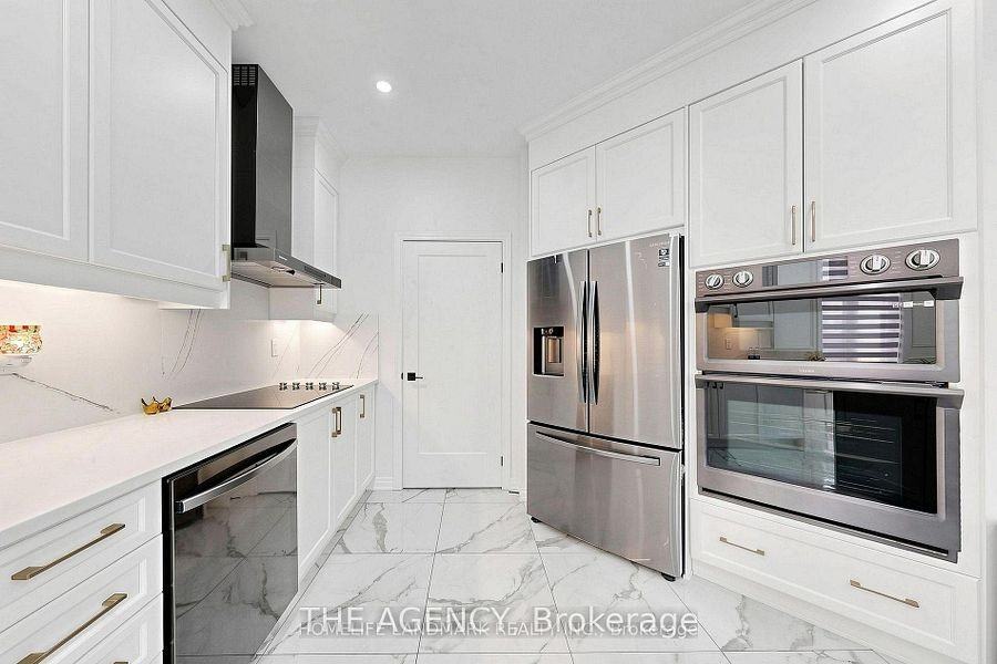 45 Morley Crescent - Photo 3 of 21